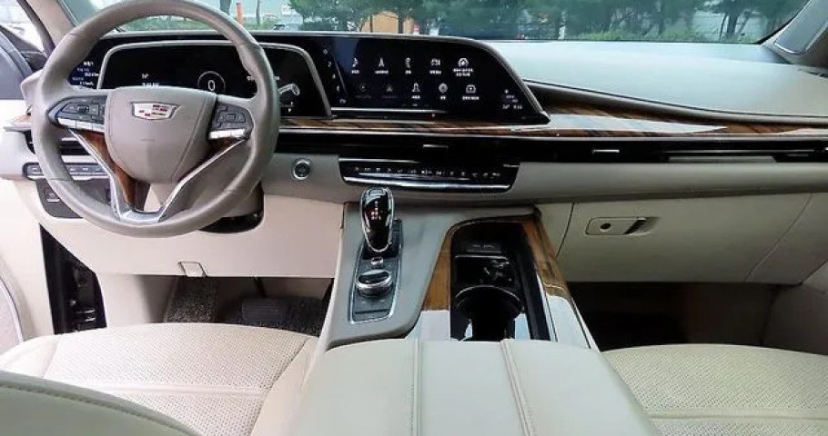 Cadillac Escalade 