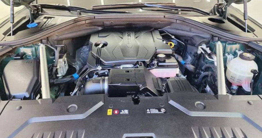 Genesis Gv70 