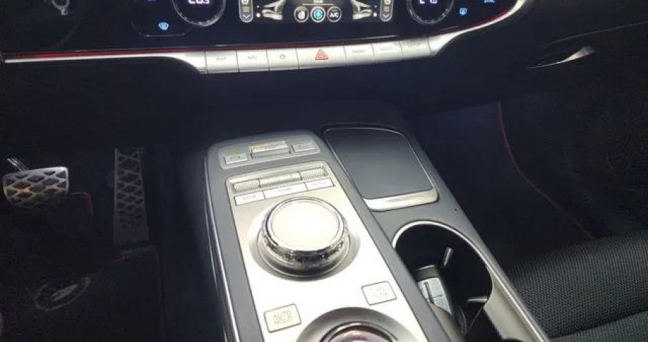 Genesis Gv70 