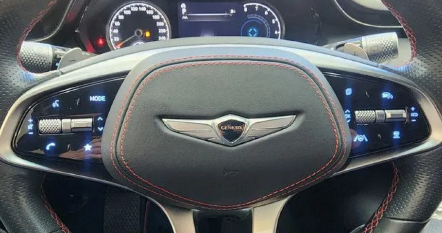 Genesis Gv70 