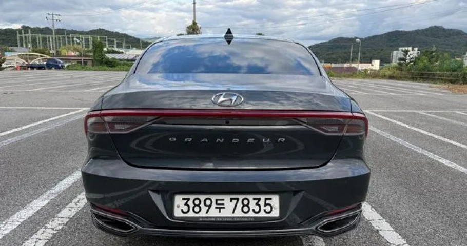 Hyundai Grandeur 