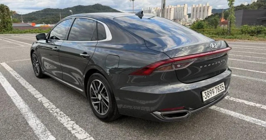 Hyundai Grandeur 