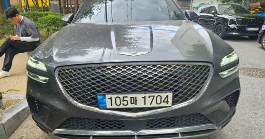 Genesis Gv70 