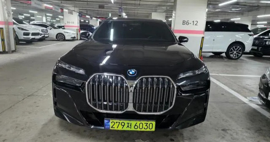 Bmw 7-Series 