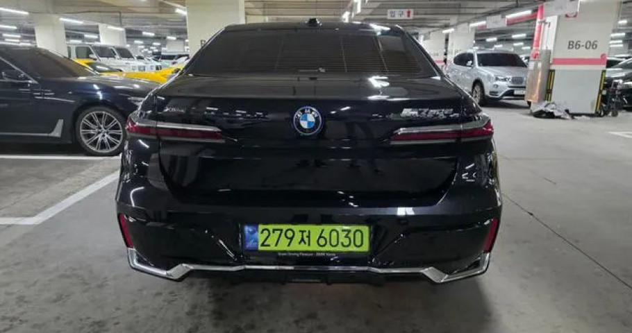 Bmw 7-Series 