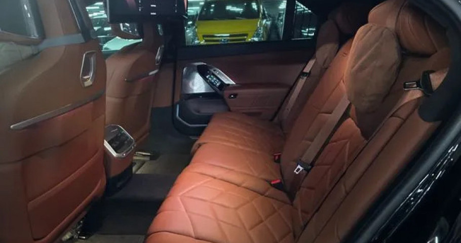 Bmw 7-Series 