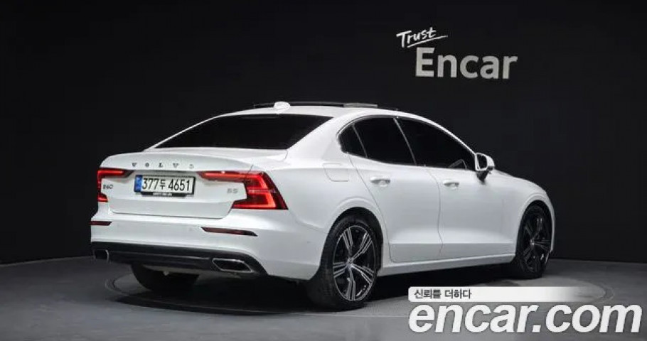 Volvo S60 