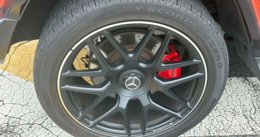 Mercedes-Benz G-Class 