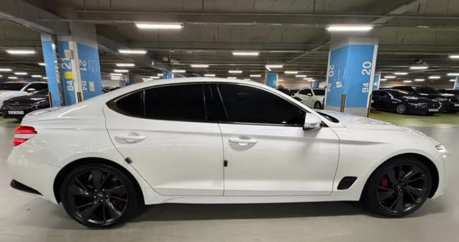 Genesis G70 