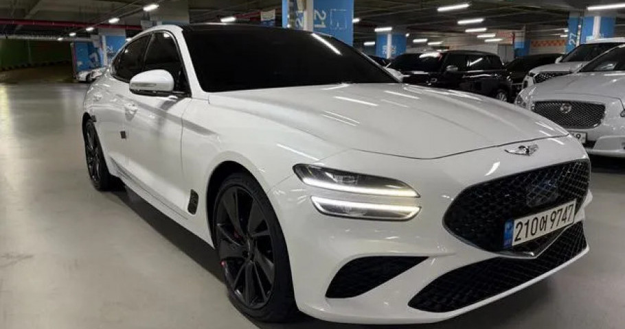 Genesis G70 