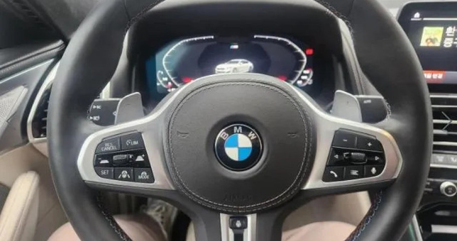 Bmw 8-Series 