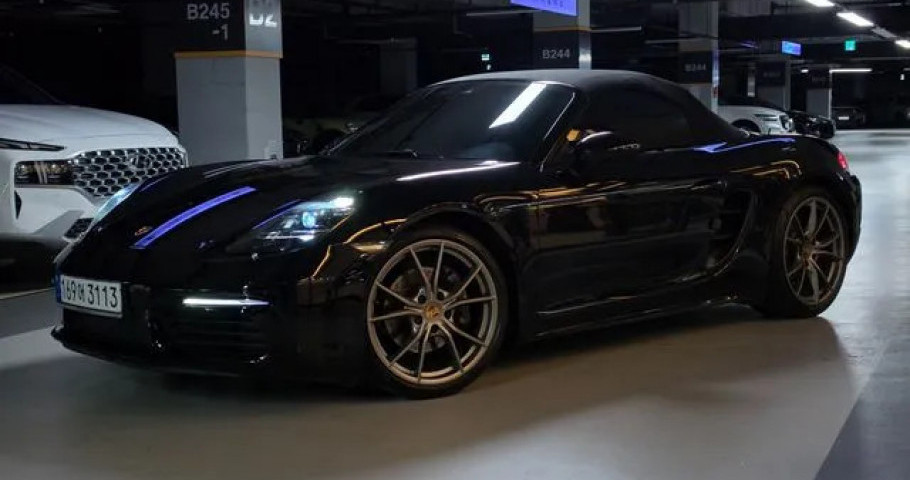 Porsche 718 