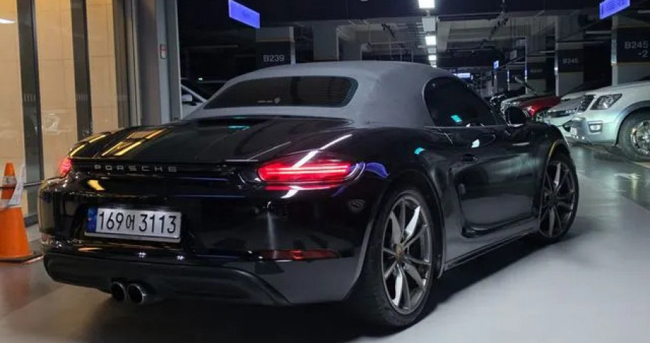 Porsche 718 
