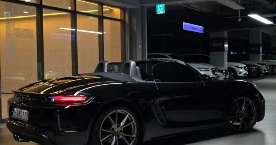 Porsche 718 