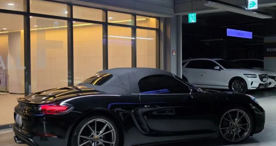 Porsche 718 