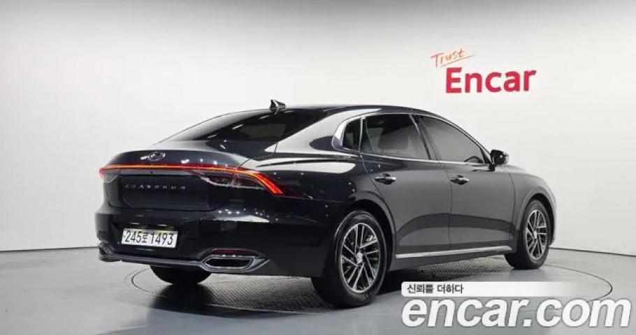 Hyundai Grandeur 