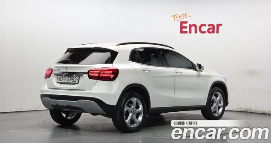Mercedes-Benz Gla-Class 
