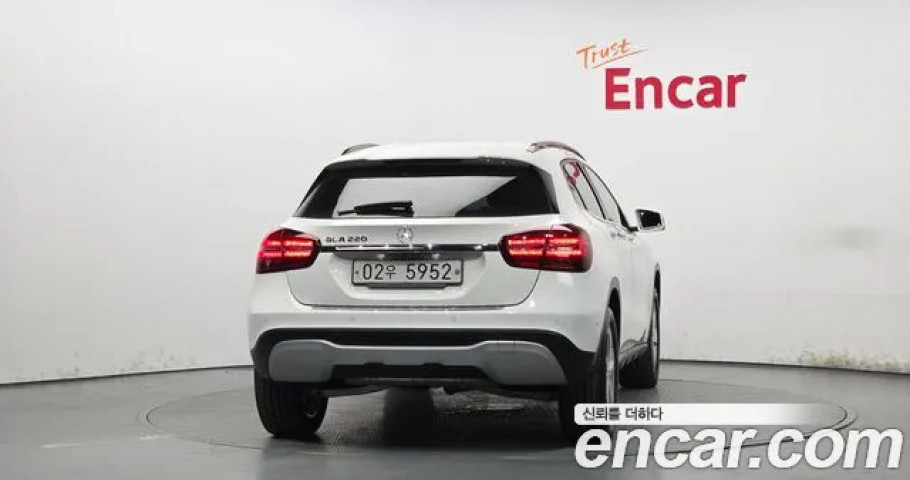 Mercedes-Benz Gla-Class 