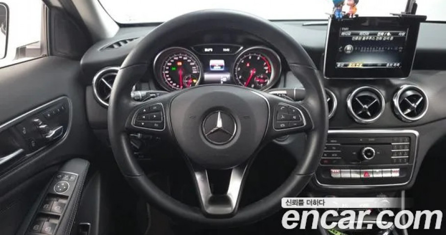 Mercedes-Benz Gla-Class 