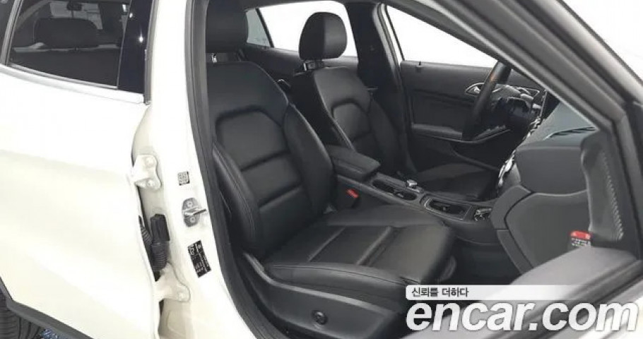 Mercedes-Benz Gla-Class 