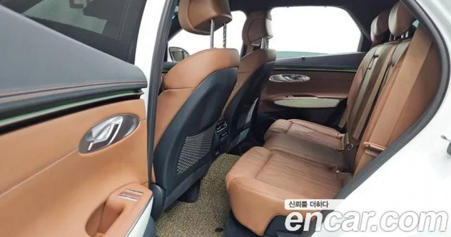 Genesis Gv70 
