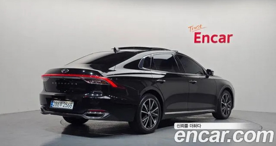 Hyundai Grandeur 