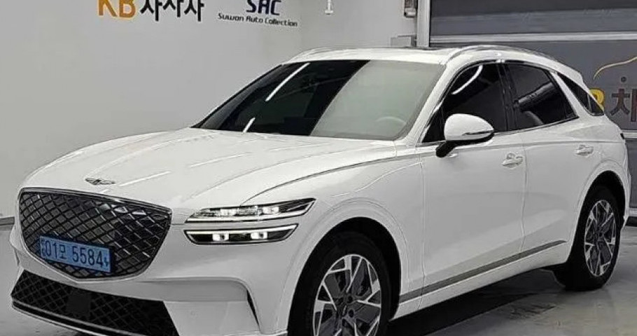 Genesis Gv70 