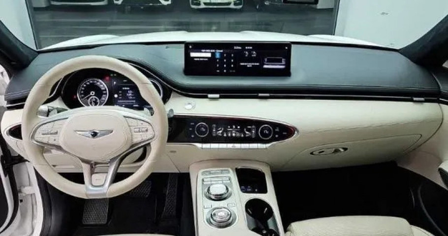 Genesis Gv70 