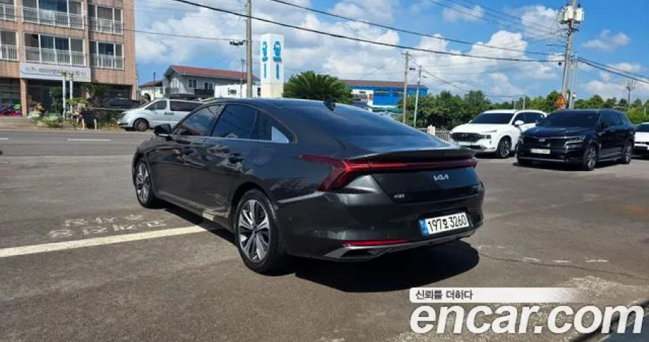 Kia K8 