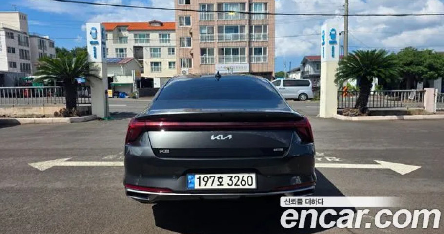 Kia K8 