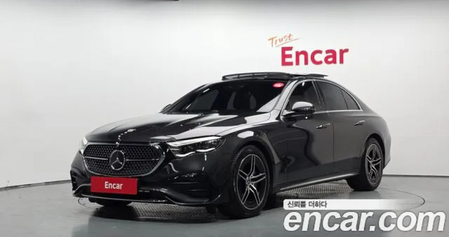 Mercedes-Benz E-Class 