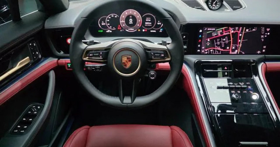 Porsche Panamera 