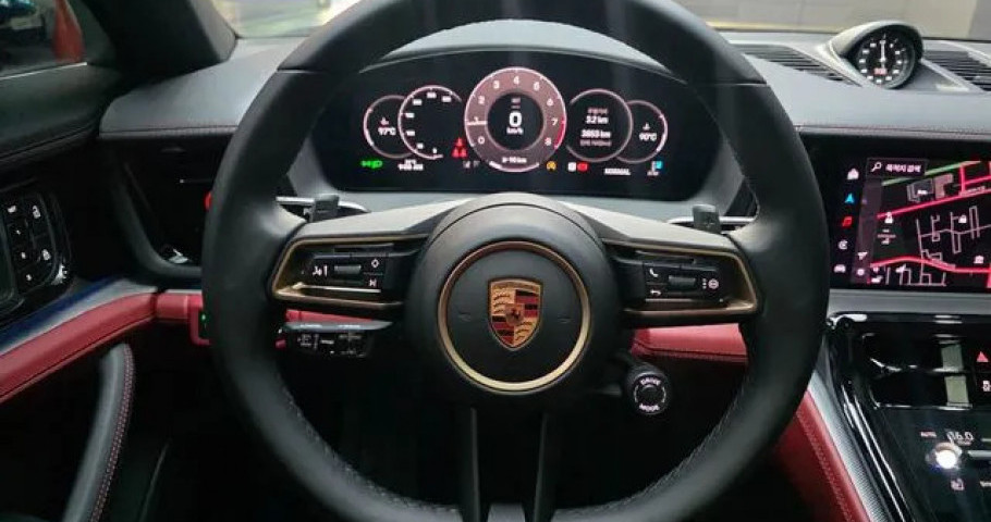 Porsche Panamera 