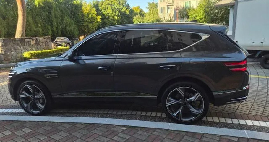 Genesis Gv80 