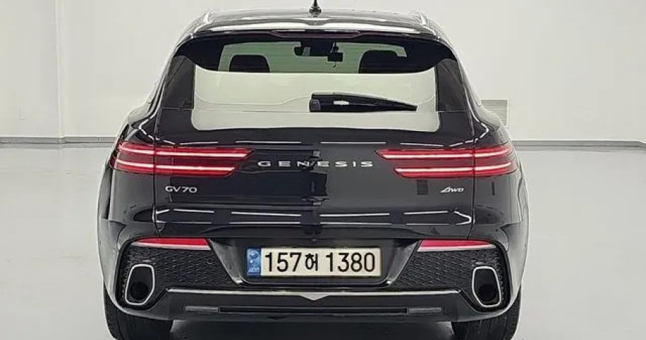 Genesis Gv70 