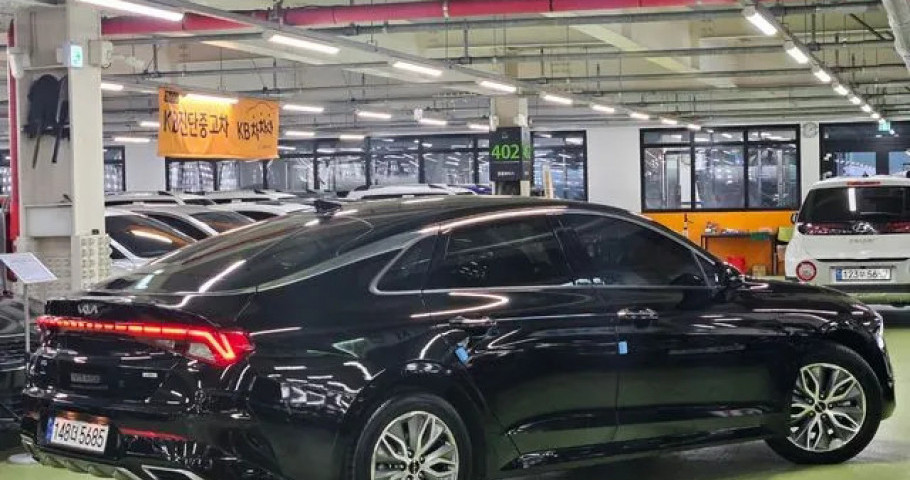 Kia K5 