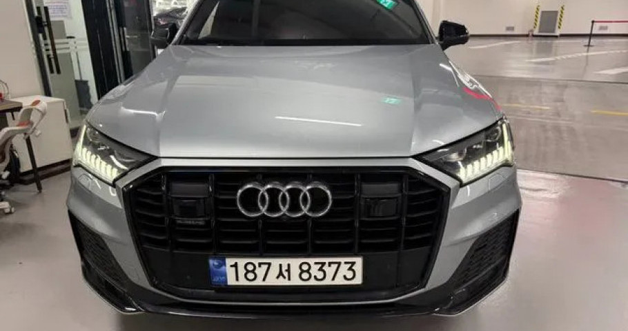 Audi Q7 