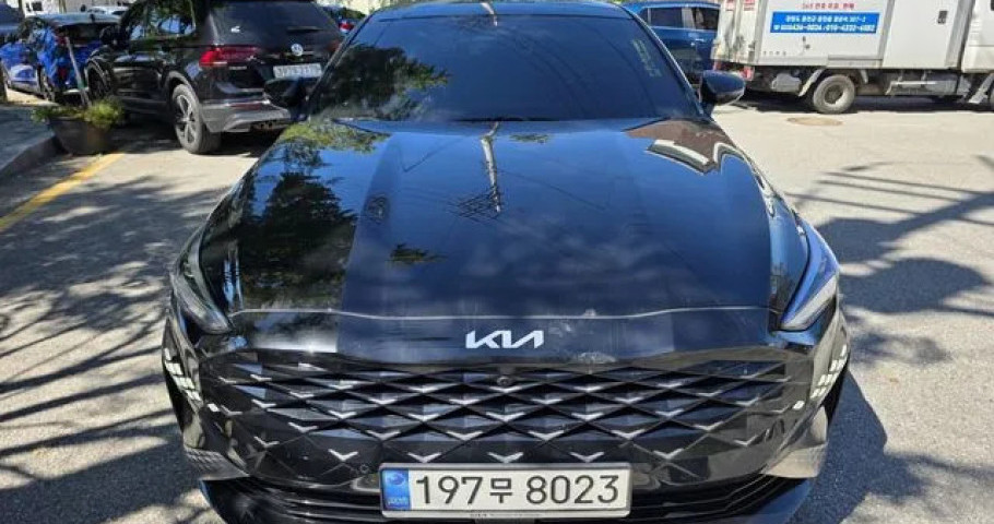 Kia K8 