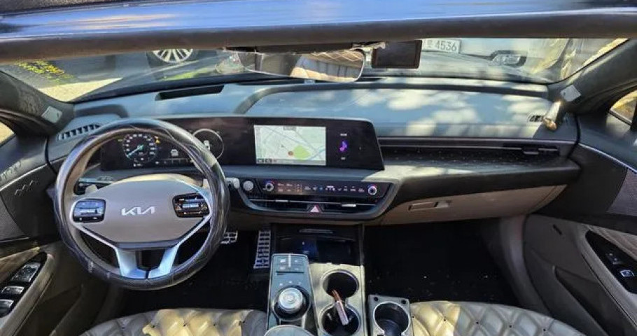 Kia K8 