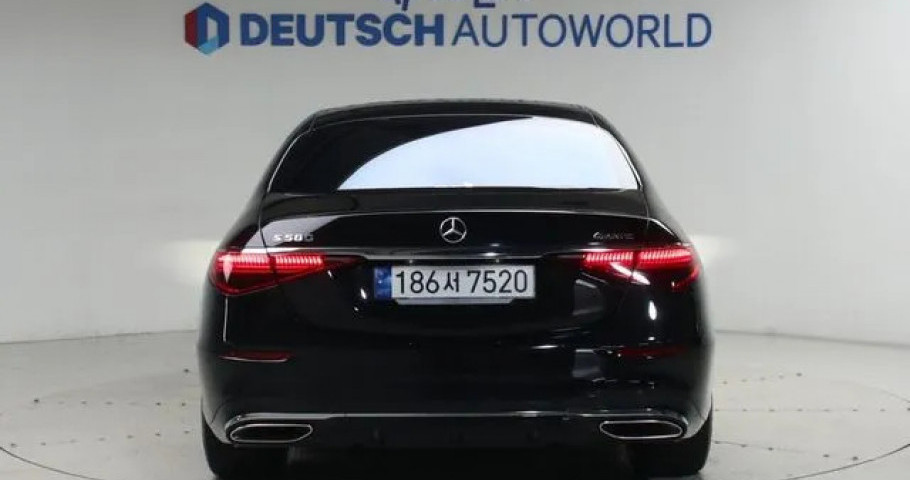 Mercedes-Benz S-Class 
