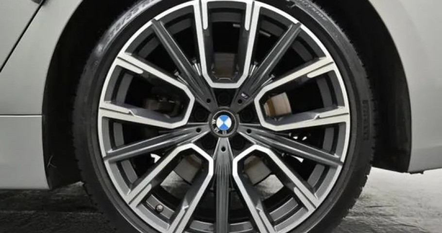 Bmw 7-Series 