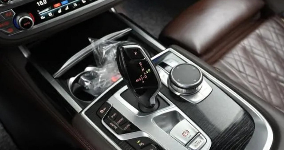 Bmw 7-Series 
