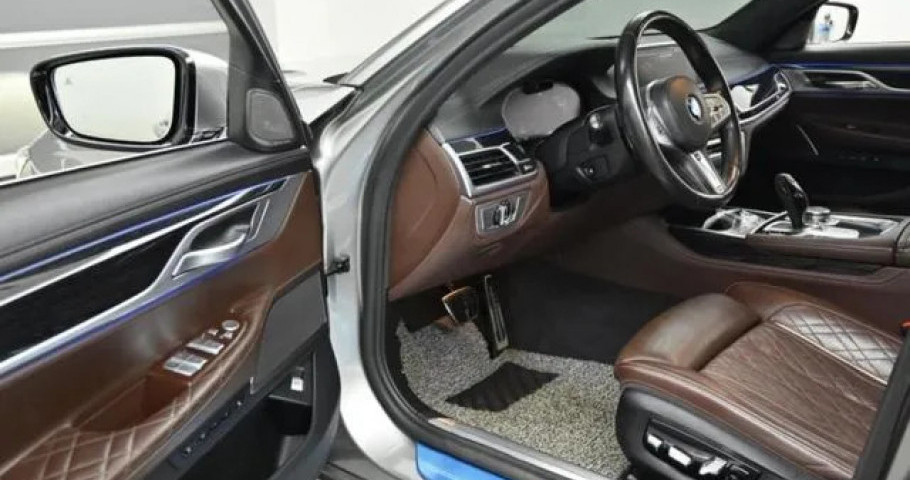 Bmw 7-Series 