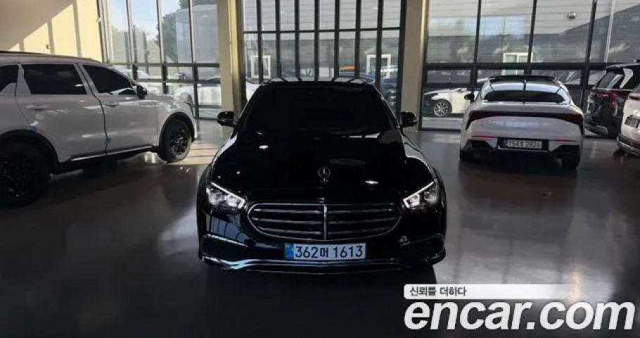 Mercedes-Benz E-Class 