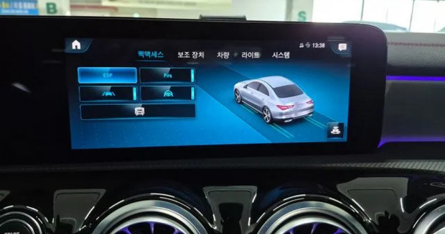Mercedes-Benz Cla-Class 