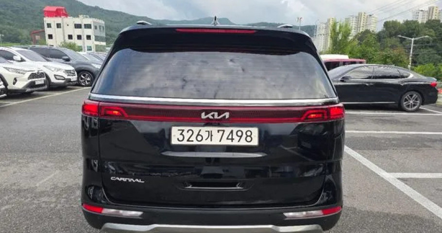 Kia Carnival 