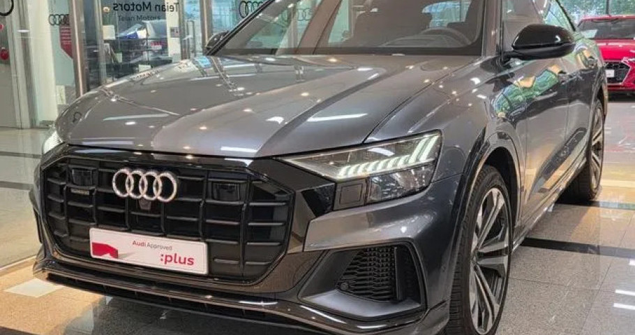 Audi Q8 