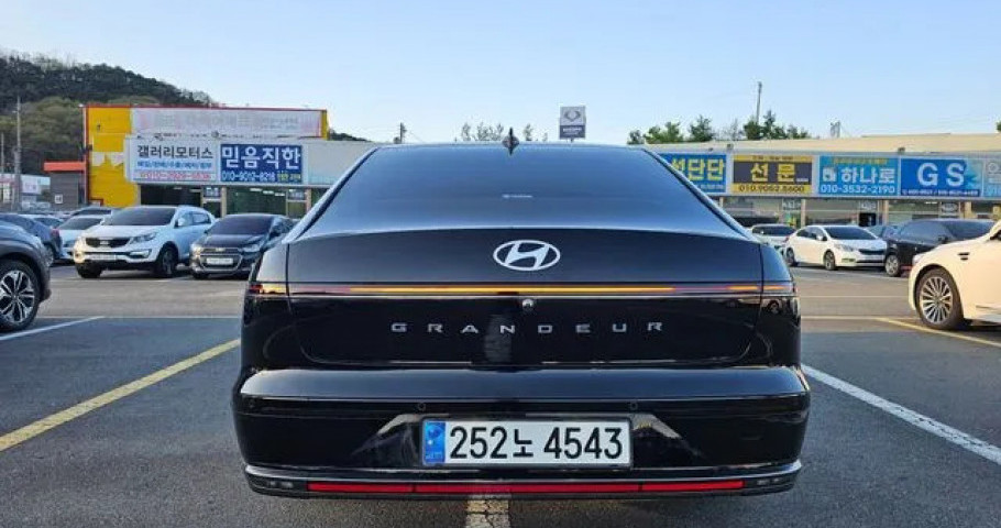 Hyundai Grandeur 