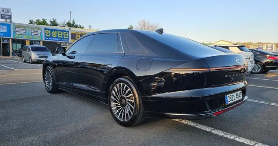 Hyundai Grandeur 