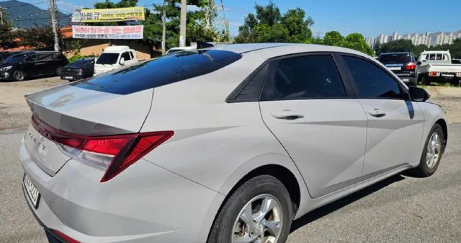 Hyundai Avante (Elantra) 